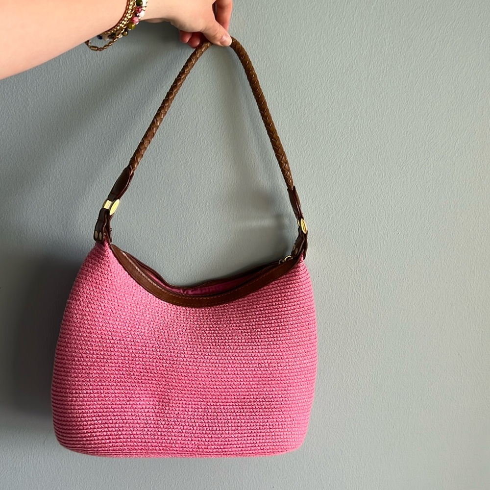 Pink woven bag